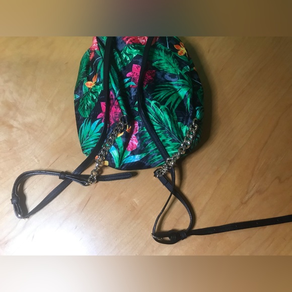 Victoria’s Secret Women’s Mini Backpack Purse Tropical Jetsetter - Picture 2 of 5